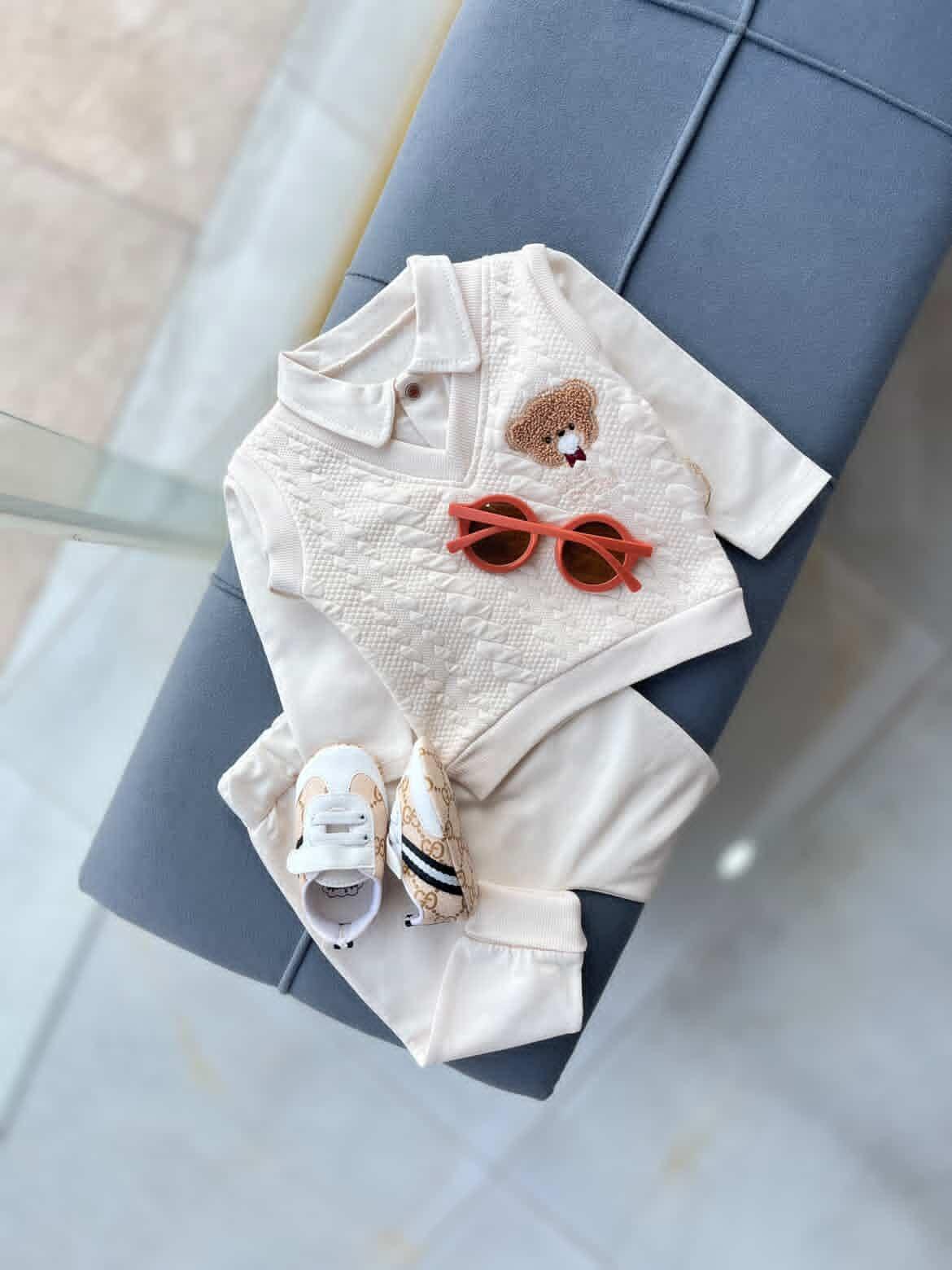 بلوز شلوار مجلسی پسرونه  یقه دار تک خرس کد۳۹۶